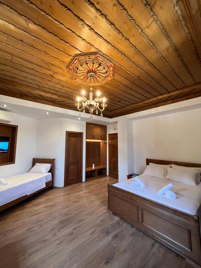 Hotel With Castle View Gjirokastër Exteriör bild